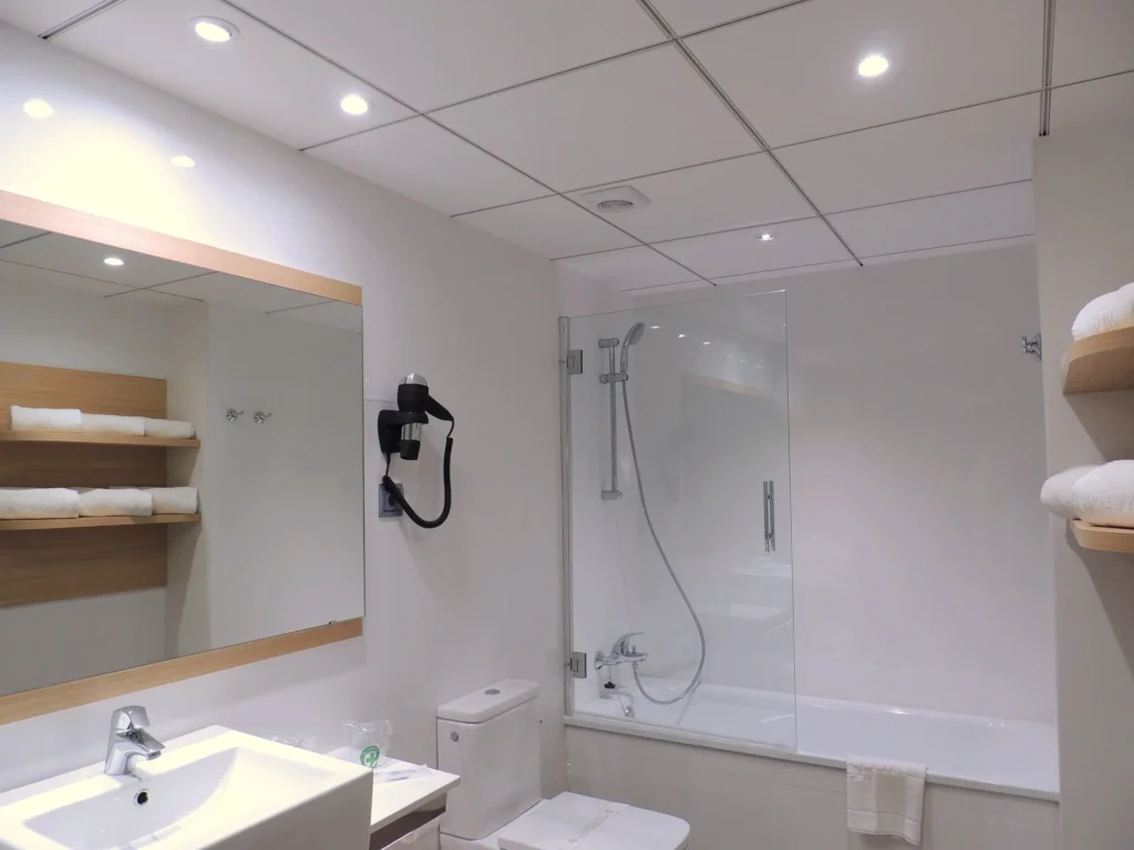 baño familiar cesar