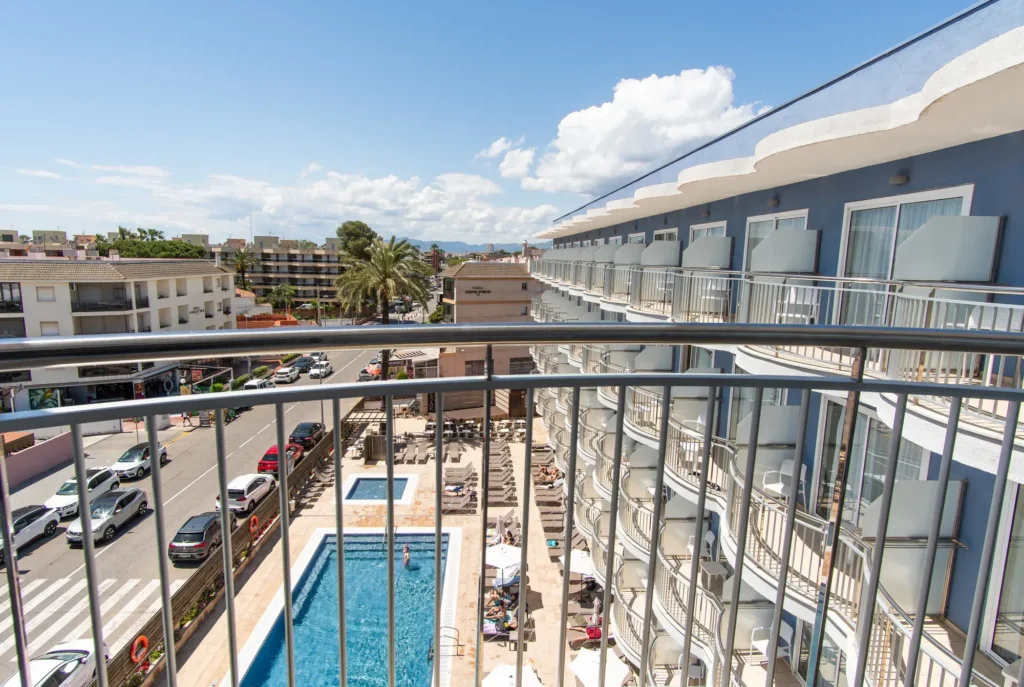 cesar augustus habitacion