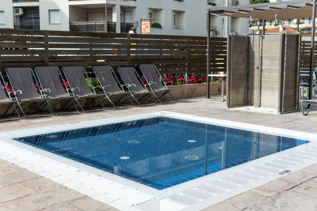 piscina niños cesar